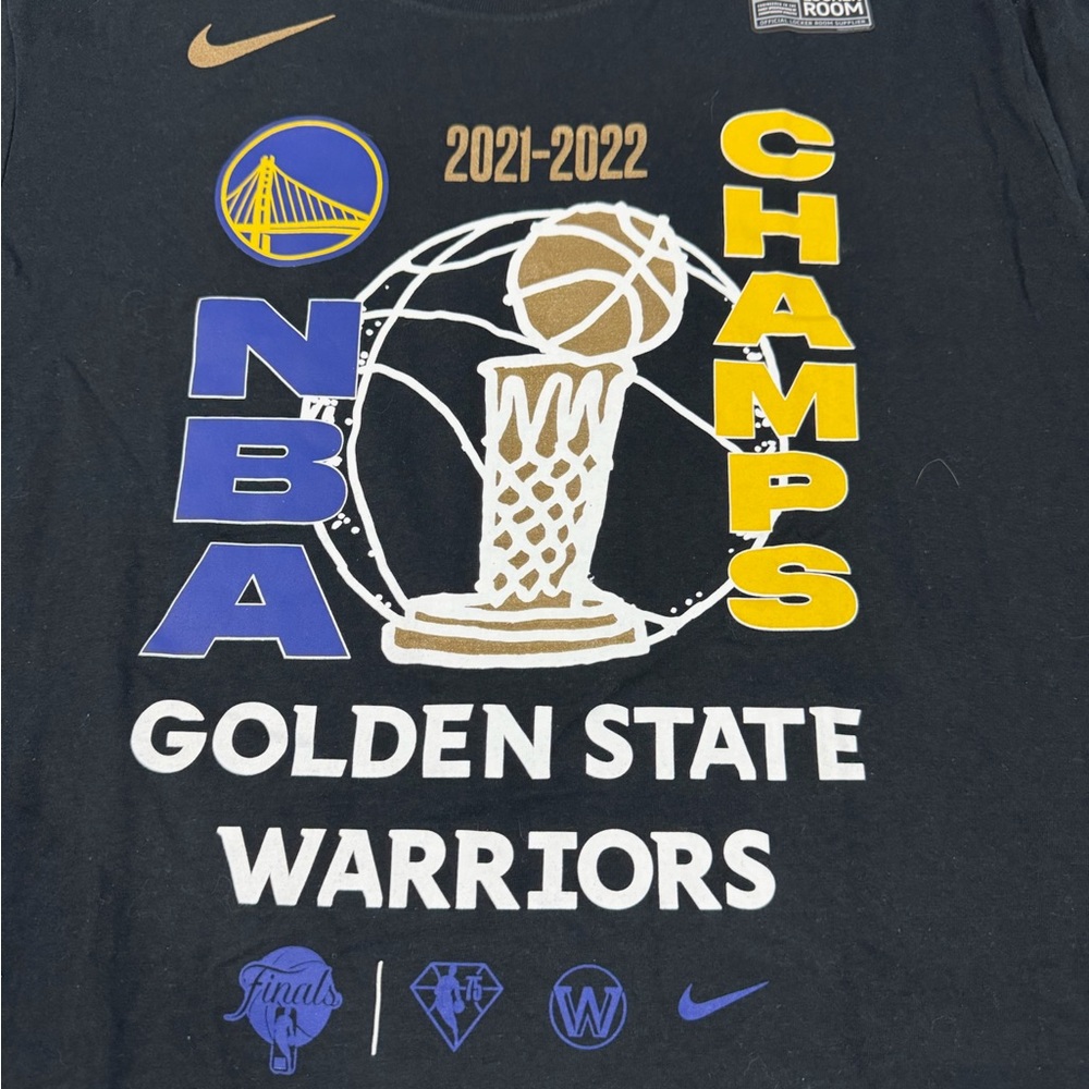 Golden State Warriors NBA Champs T-Shirt Size Medium Long‎ Sleeve